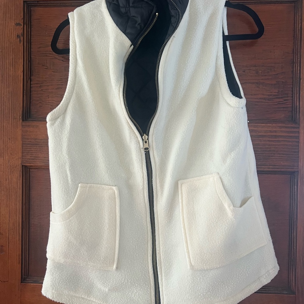 Black Quilted Vest - Picture 2 of 2